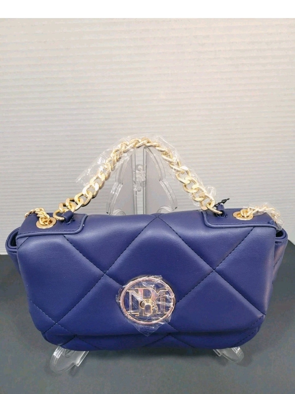 Badgley Mischka Periwinkle Quilted Crossbody Bag with Gold Logo & Chain New! - Picture 3 of 10